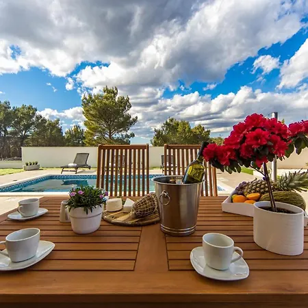 Holiday Shaulatwins I Holiday home