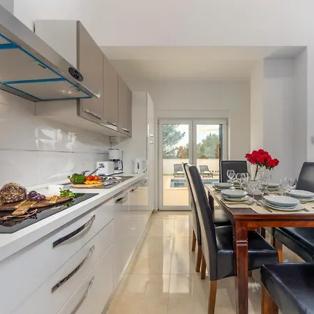 Holiday Shaulatwins I Holiday home Sibenik